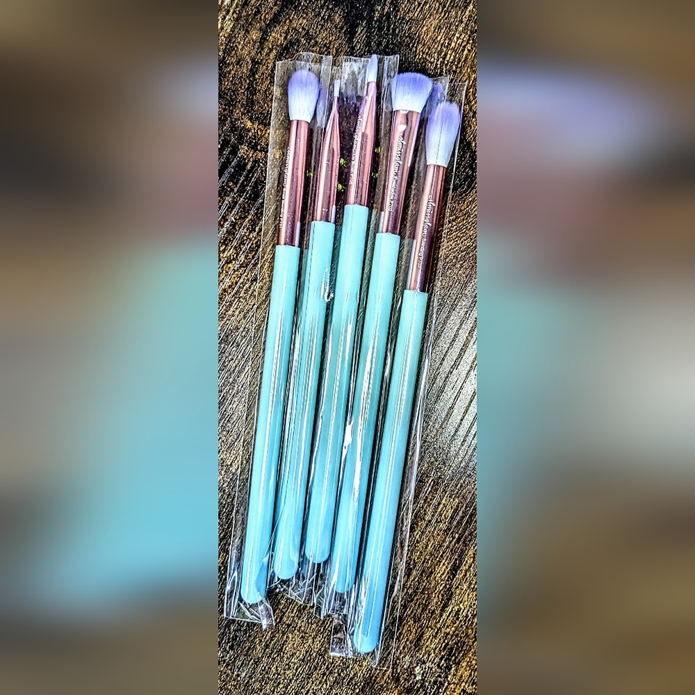 SLMISSGLAM Ombré Eye Brush Set - Picture 7 of 15